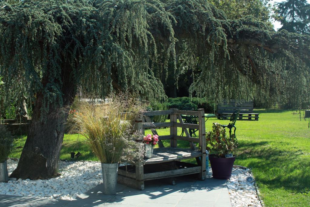 Bed and Breakfast Maison Prairie Bonheur Magny-les-Hameaux Zewnętrze zdjęcie