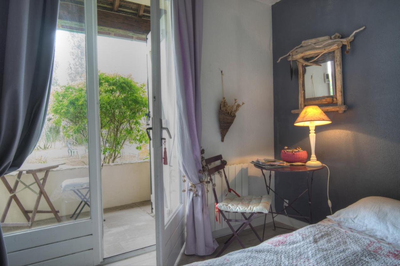 Bed and Breakfast Maison Prairie Bonheur Magny-les-Hameaux Zewnętrze zdjęcie
