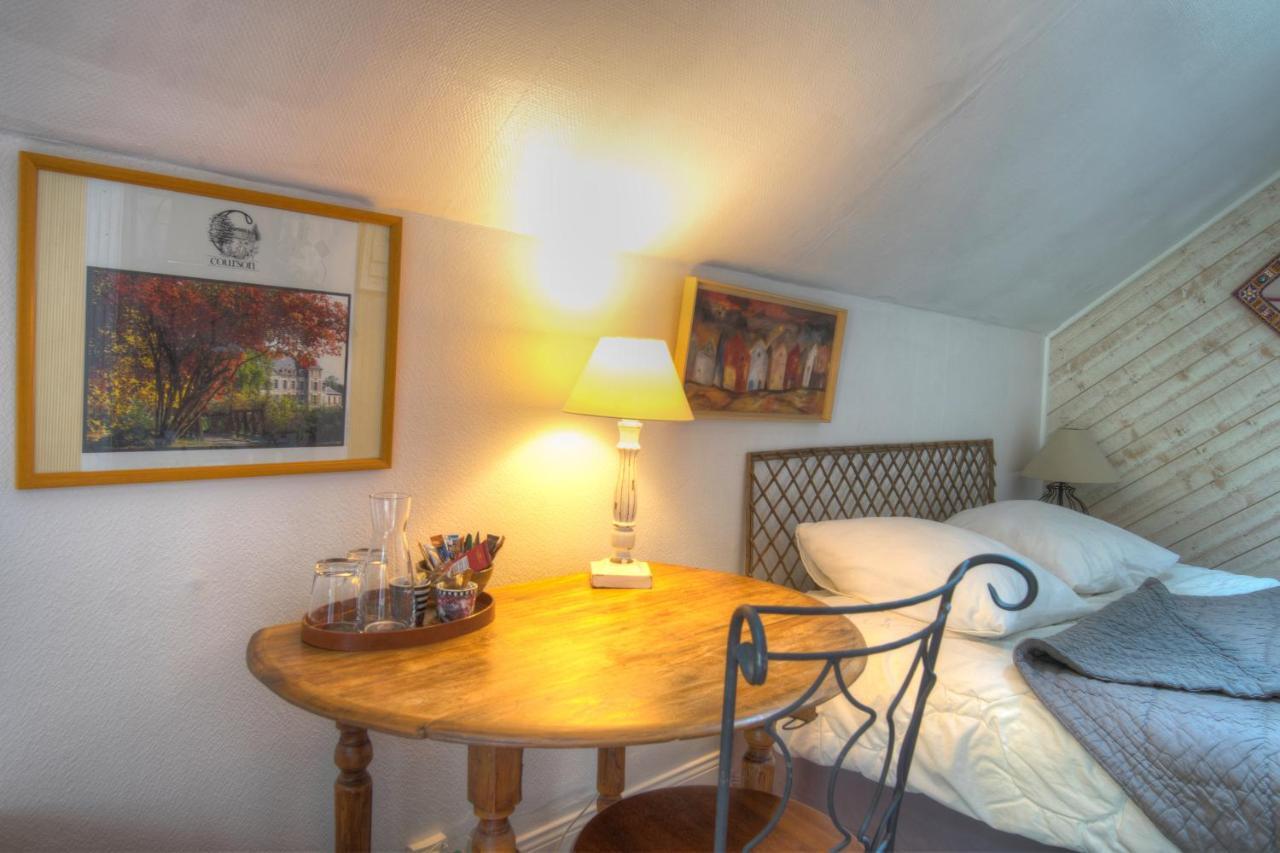 Bed and Breakfast Maison Prairie Bonheur Magny-les-Hameaux Zewnętrze zdjęcie